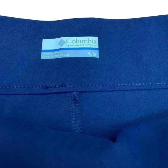 Columbia, Blue Mid-Rise Comfort Capris, Medium πββοΈββ‘οΈ - Picture 3 of 8